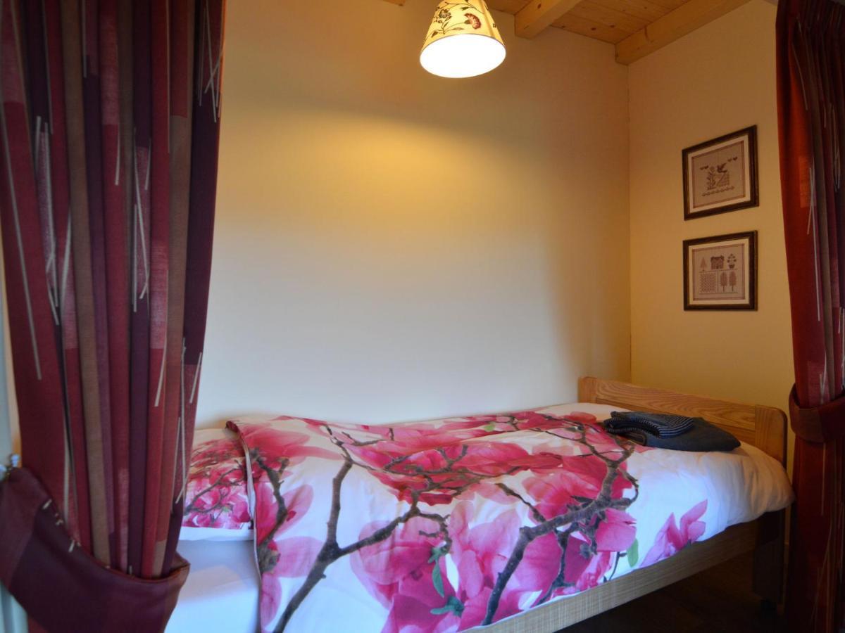 Staying In A Thatched Barn With Bedroom Achterhoek Geesteren  المظهر الخارجي الصورة