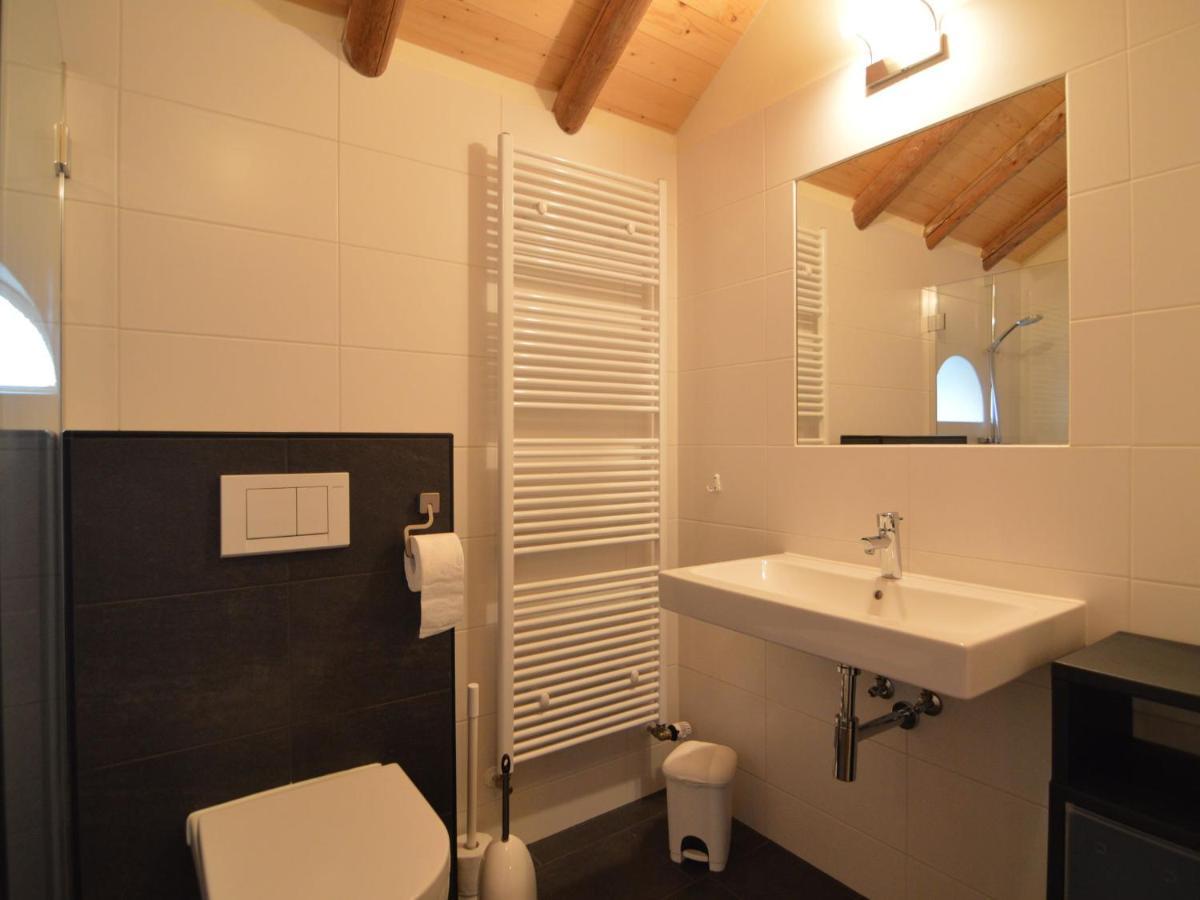 Staying In A Thatched Barn With Bedroom Achterhoek Geesteren  المظهر الخارجي الصورة